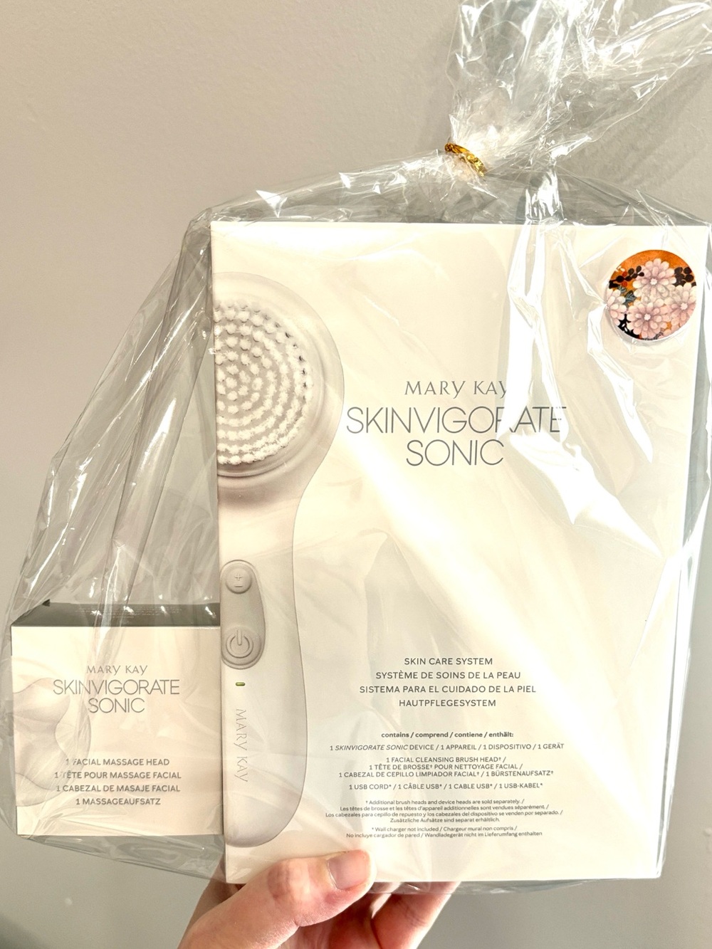 Mary Kay Skinvigorate Sonic Facial Cleansing Brush — White
